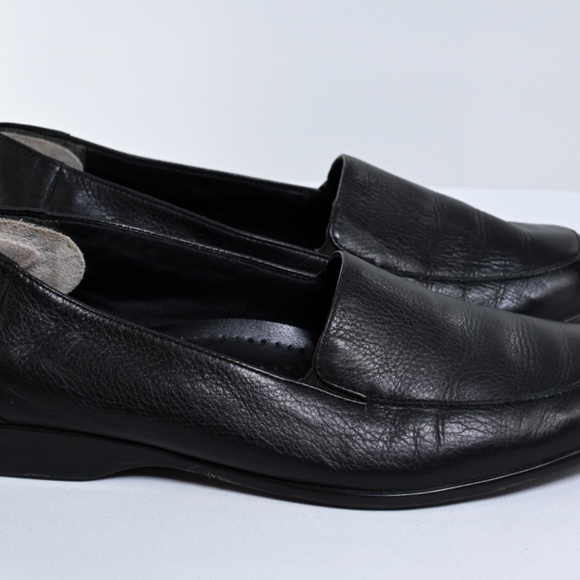 Trotters Black Leather Shoes - Picture 2 of 4